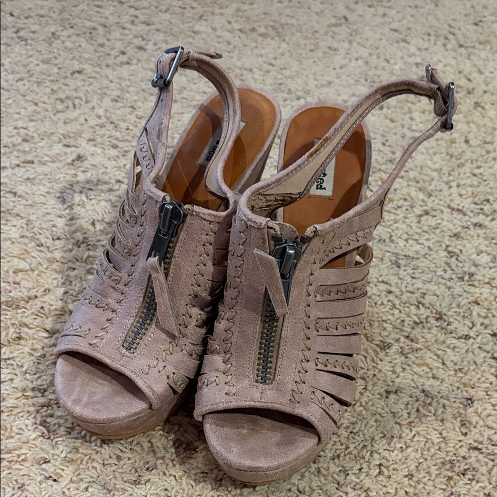 Women's Tan Slingback wedge Sandals